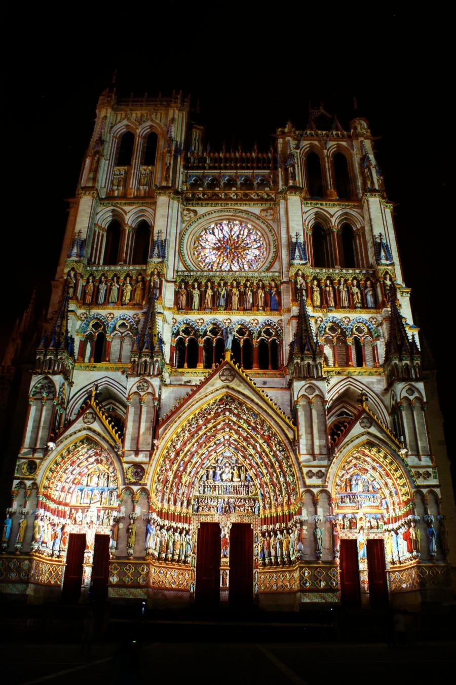 Fachada oeste de la catedral de Notre-Dame de Amiens (Wikimedia Commoos)