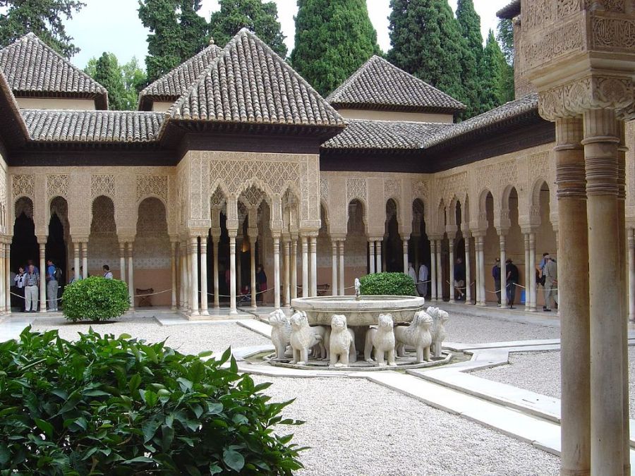 Patio de los Leones